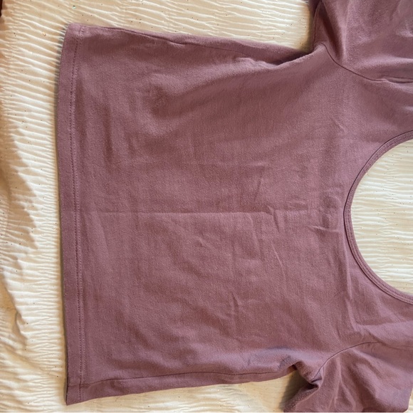 Purple crop top, size small. Tight fitting - Picture 2 of 2